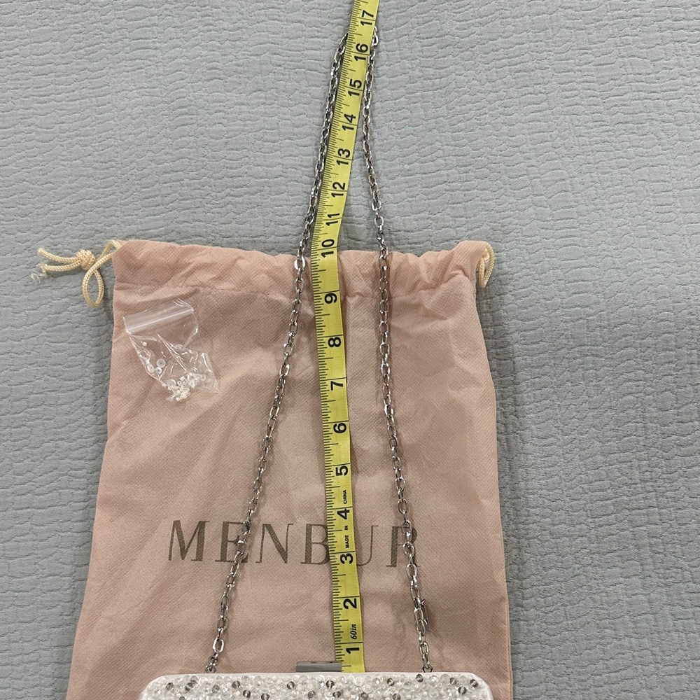 Menbur Vintage White Beaded Clutch with Chain Strap - Picture 12 of 13